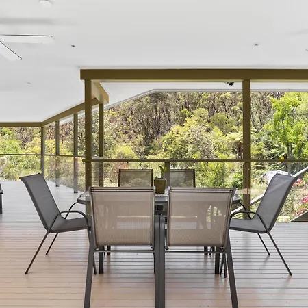 Poolside Oasis - Sydney-3